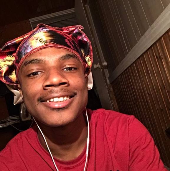 Meet your Posher, Amir - Picture 1 of 1